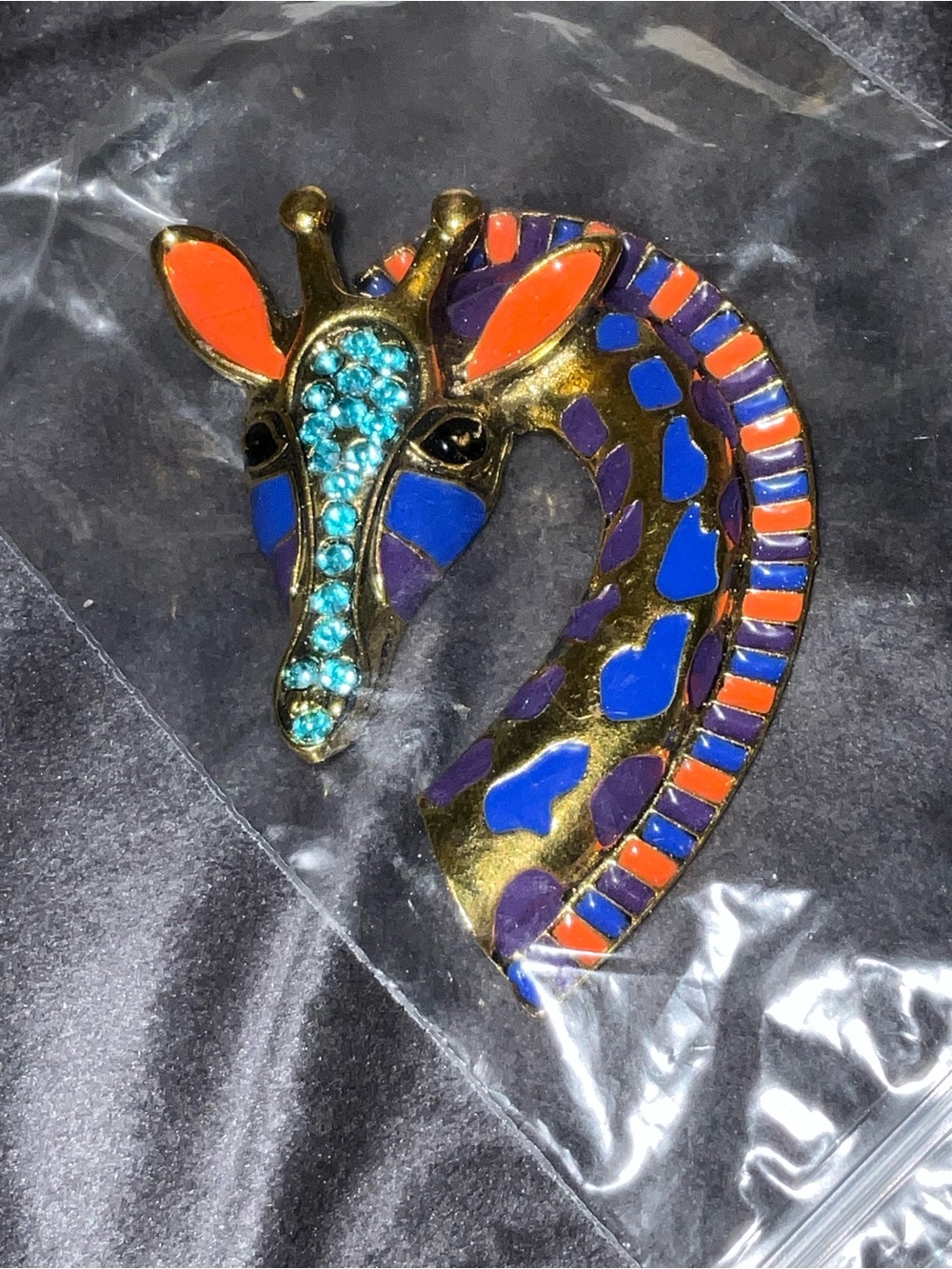 Colorful Giraffe Enamel Brooch with Turquoise Rhinestones BEAUTIFUL GIRAFFE NEW